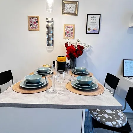 Carina Apartment *